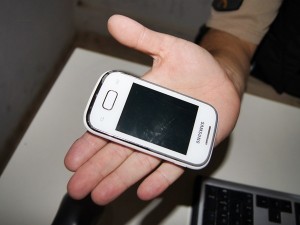 Furto-de-celular-Cgola-02
